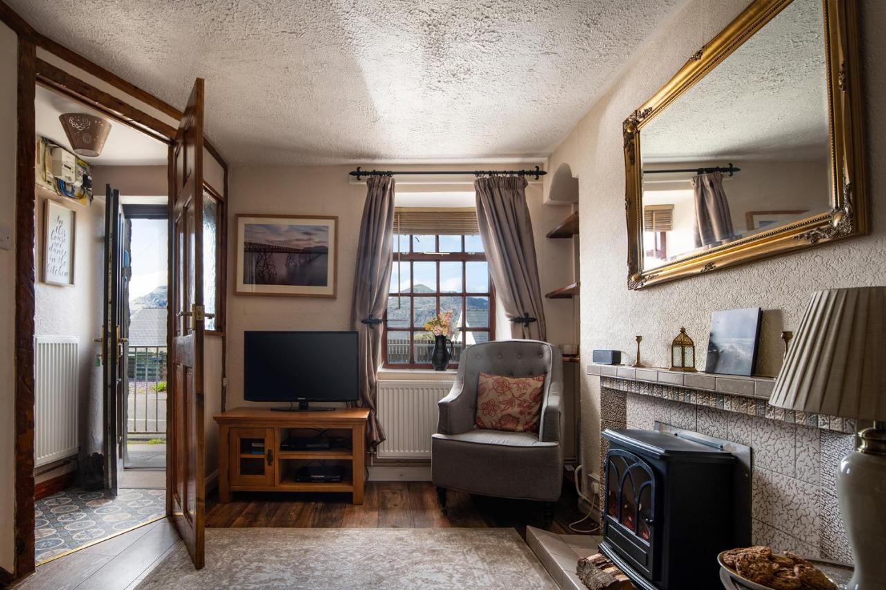Homely Cottage With Garden And Mountain-View Blaenau Ffestiniog Exterior foto